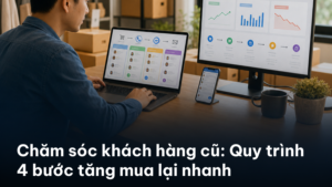 Nhân viên gọi điện chăm sóc khách hàng cũ bên laptop, ghi chú lịch hẹn và danh sách liên hệ trên bàn làm việc